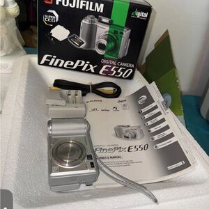 Fujifilm FinePix E550 Digital Camera - Silver -tested batteries not included